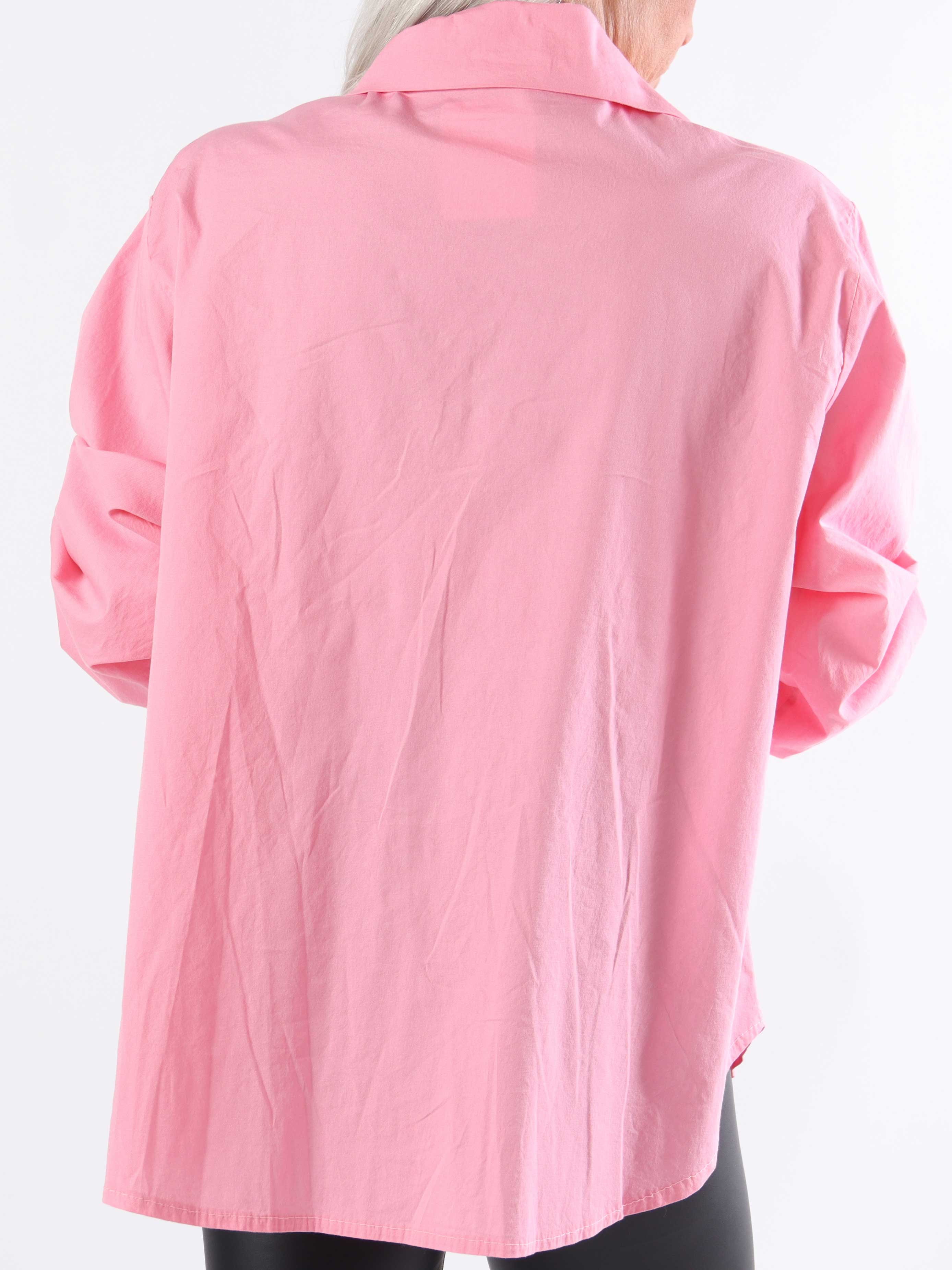 Hera - Plus size skjorte med flæser ved brystet